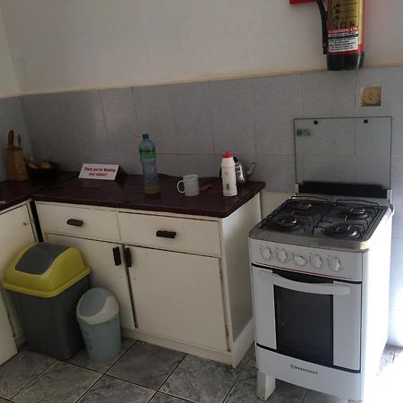 Bakau One World Village Guesthouse מראה חיצוני תמונה