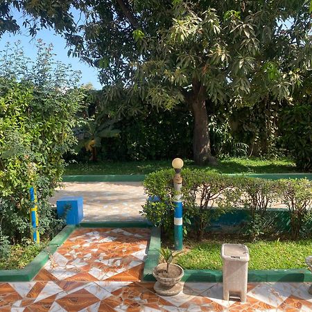 Bakau One World Village Guesthouse מראה חיצוני תמונה