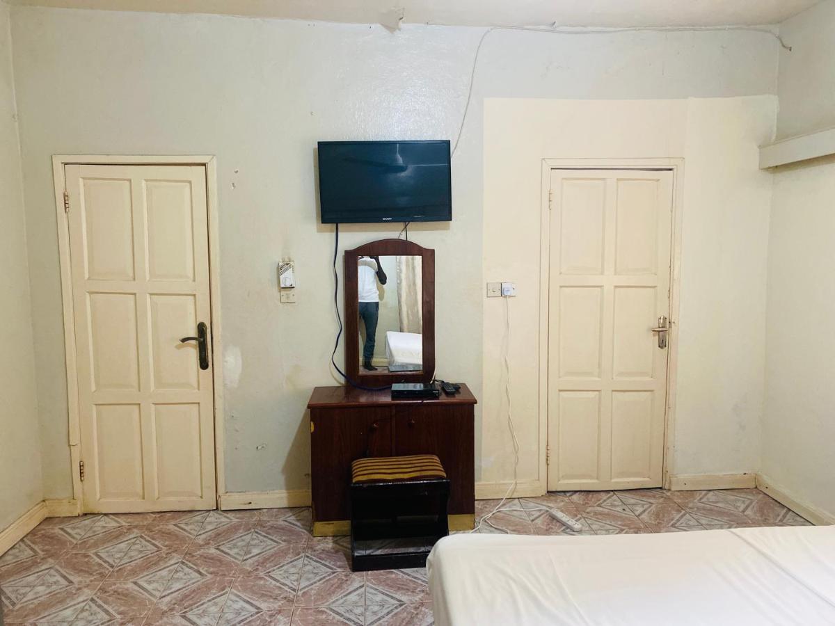 Bakau One World Village Guesthouse מראה חיצוני תמונה