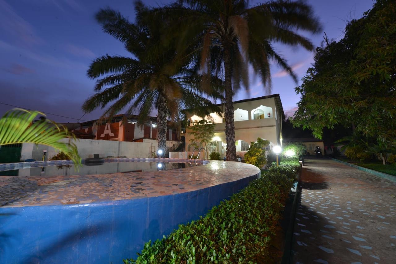 Bakau One World Village Guesthouse מראה חיצוני תמונה